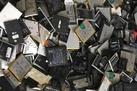 西宁高价蓄电池回收-上门回收废铅酸电池-三元锂电池回收